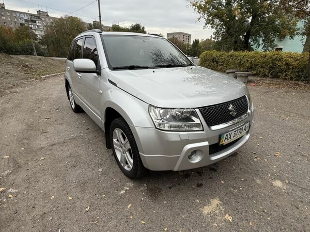 Сірий Сузукі Гранд Вітара, об'ємом двигуна 2 л та пробігом 158 тис. км за 7800 $, фото 17 на Automoto.ua