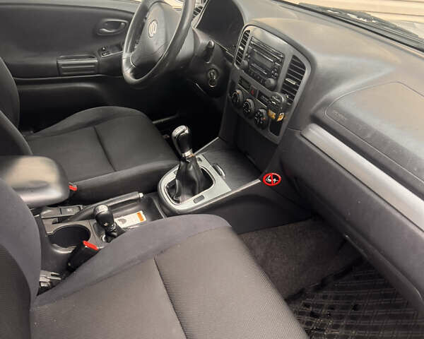 Серый Сузуки Гранд Витара, объемом двигателя 0 л и пробегом 235 тыс. км за 2700 $, фото 4 на Automoto.ua