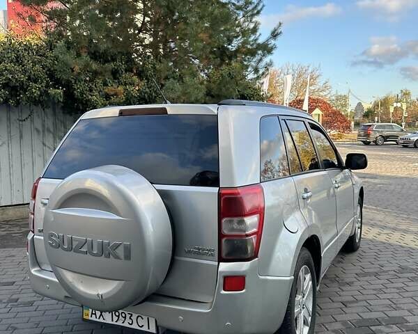 Серый Сузуки Гранд Витара, объемом двигателя 2 л и пробегом 312 тыс. км за 6500 $, фото 11 на Automoto.ua