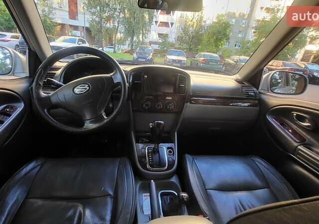 Серый Сузуки Гранд Витара, объемом двигателя 2 л и пробегом 287 тыс. км за 5500 $, фото 6 на Automoto.ua