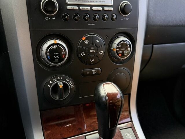 Сірий Сузукі Гранд Вітара, об'ємом двигуна 2 л та пробігом 158 тис. км за 7800 $, фото 16 на Automoto.ua