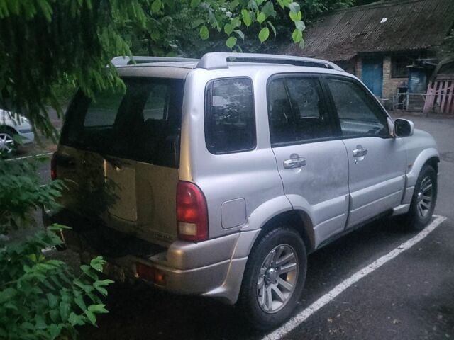 Серый Сузуки Гранд Витара, объемом двигателя 2 л и пробегом 287 тыс. км за 5500 $, фото 3 на Automoto.ua