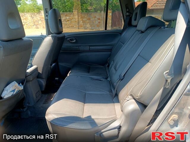 Серый Сузуки Гранд Витара, объемом двигателя 2 л и пробегом 284 тыс. км за 5600 $, фото 2 на Automoto.ua