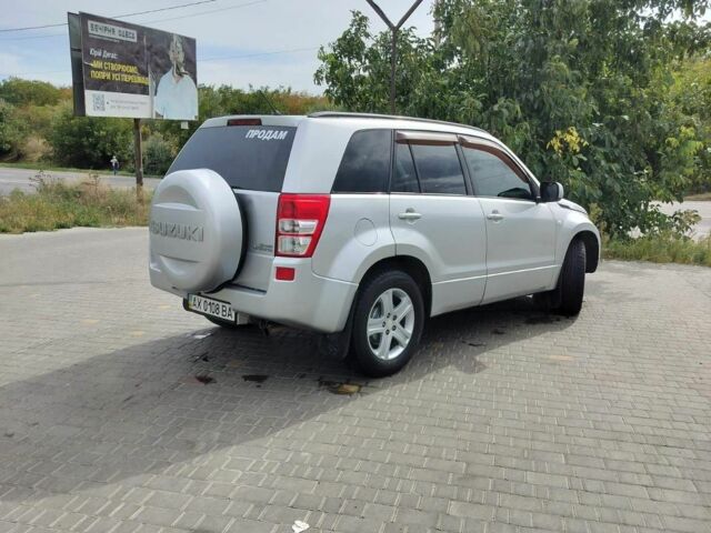 Сірий Сузукі Гранд Вітара, об'ємом двигуна 2 л та пробігом 290 тис. км за 7000 $, фото 1 на Automoto.ua