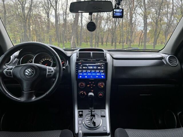 Серый Сузуки Гранд Витара, объемом двигателя 2 л и пробегом 186 тыс. км за 6999 $, фото 10 на Automoto.ua