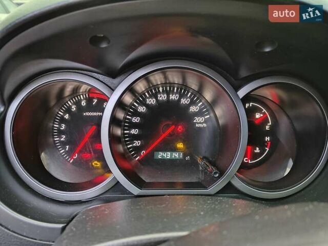 Серый Сузуки Гранд Витара, объемом двигателя 2 л и пробегом 245 тыс. км за 6500 $, фото 34 на Automoto.ua