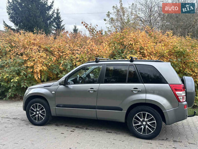 Сірий Сузукі Гранд Вітара, об'ємом двигуна 2 л та пробігом 279 тис. км за 8500 $, фото 10 на Automoto.ua