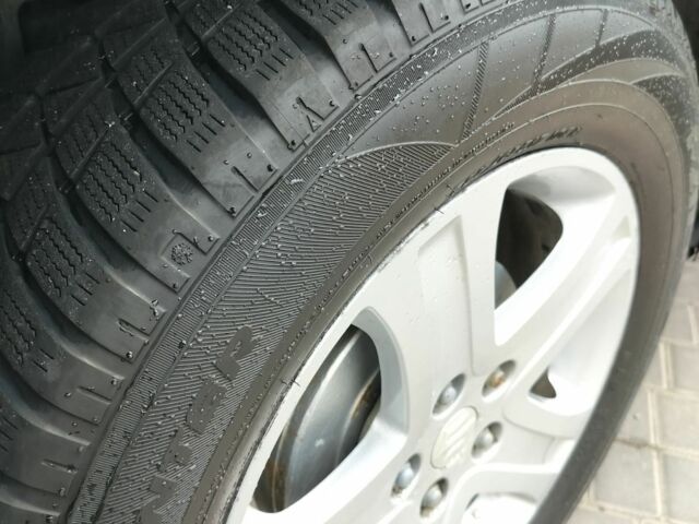 Сірий Сузукі Гранд Вітара, об'ємом двигуна 2 л та пробігом 290 тис. км за 7000 $, фото 6 на Automoto.ua