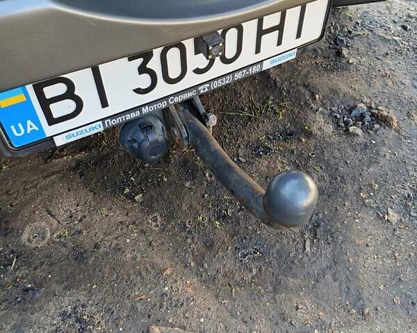 Сірий Сузукі Гранд Вітара, об'ємом двигуна 2 л та пробігом 200 тис. км за 6800 $, фото 10 на Automoto.ua