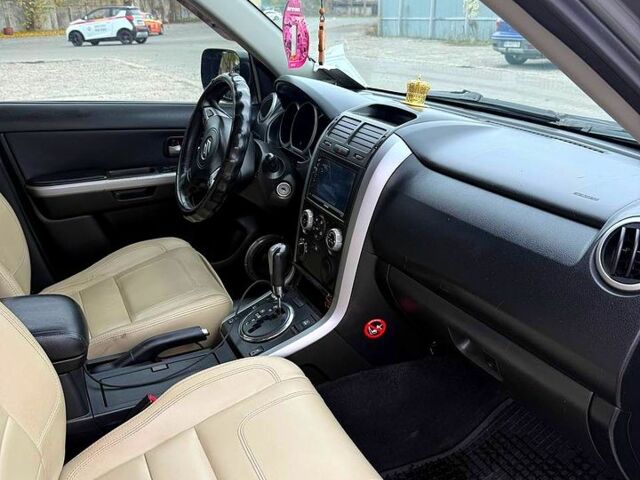 Сірий Сузукі Гранд Вітара, об'ємом двигуна 2 л та пробігом 241 тис. км за 6200 $, фото 12 на Automoto.ua