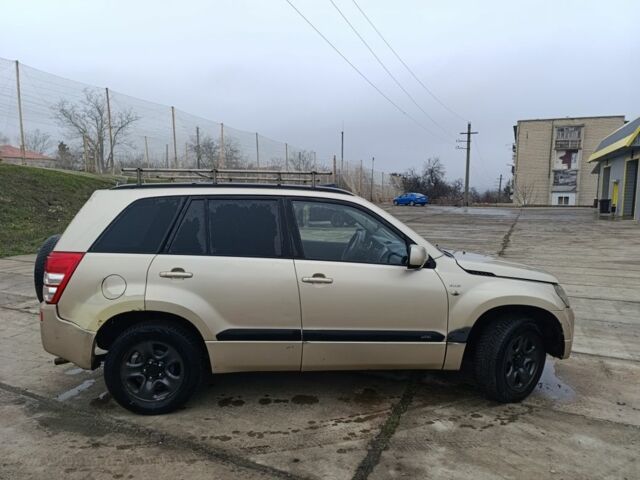 Серый Сузуки Гранд Витара, объемом двигателя 1.9 л и пробегом 333 тыс. км за 3000 $, фото 5 на Automoto.ua