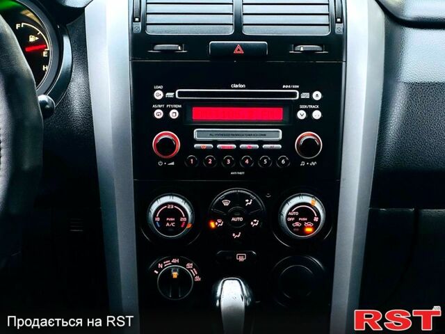 Сірий Сузукі Гранд Вітара, об'ємом двигуна 2 л та пробігом 250 тис. км за 5700 $, фото 9 на Automoto.ua