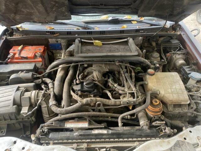 Сірий Сузукі Гранд Вітара, об'ємом двигуна 2.7 л та пробігом 350 тис. км за 1300 $, фото 5 на Automoto.ua