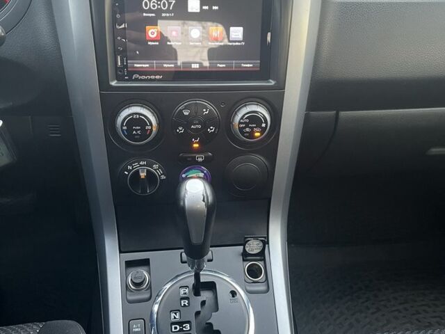 Серый Сузуки Гранд Витара, объемом двигателя 2 л и пробегом 360 тыс. км за 7500 $, фото 8 на Automoto.ua