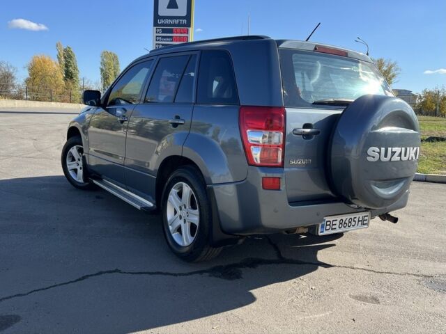Серый Сузуки Гранд Витара, объемом двигателя 2 л и пробегом 186 тыс. км за 6999 $, фото 2 на Automoto.ua