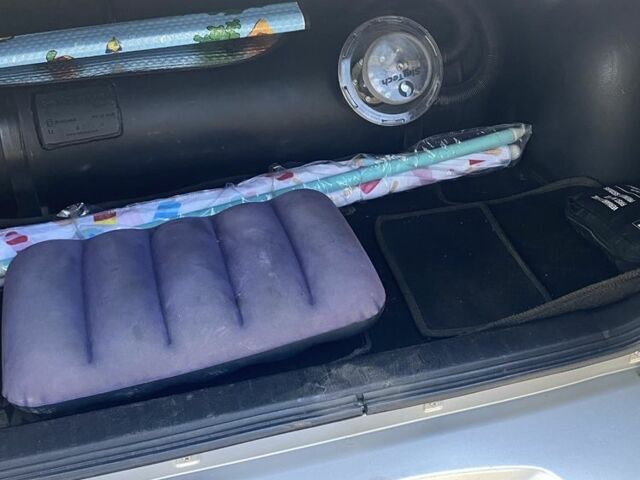 Сірий Сузукі Гранд Вітара, об'ємом двигуна 2 л та пробігом 90 тис. км за 10000 $, фото 7 на Automoto.ua