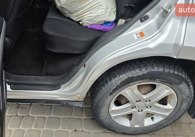 Сірий Сузукі Гранд Вітара, об'ємом двигуна 2 л та пробігом 197 тис. км за 6399 $, фото 21 на Automoto.ua