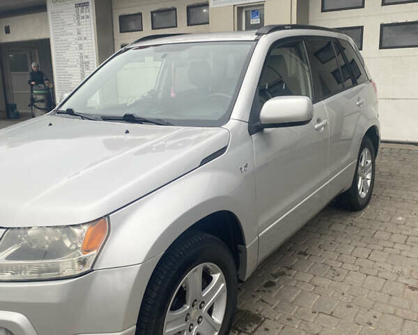 Серый Сузуки Гранд Витара, объемом двигателя 2.7 л и пробегом 164 тыс. км за 8000 $, фото 8 на Automoto.ua