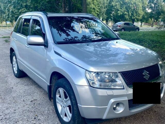 Сірий Сузукі Гранд Вітара, об'ємом двигуна 2 л та пробігом 90 тис. км за 10000 $, фото 2 на Automoto.ua