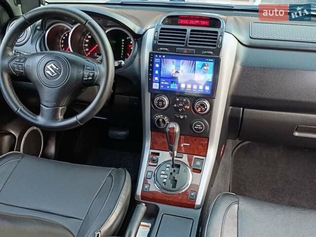 Серый Сузуки Гранд Витара, объемом двигателя 2 л и пробегом 148 тыс. км за 8800 $, фото 5 на Automoto.ua