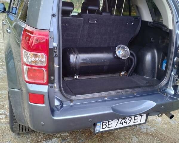 Сірий Сузукі Гранд Вітара, об'ємом двигуна 2 л та пробігом 240 тис. км за 7900 $, фото 11 на Automoto.ua