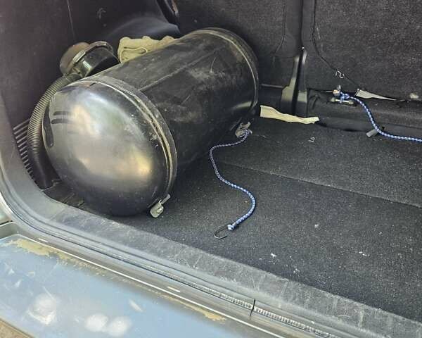 Серый Сузуки Гранд Витара, объемом двигателя 2 л и пробегом 135 тыс. км за 7300 $, фото 5 на Automoto.ua