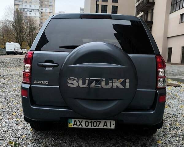Сірий Сузукі Гранд Вітара, об'ємом двигуна 2 л та пробігом 205 тис. км за 7300 $, фото 6 на Automoto.ua