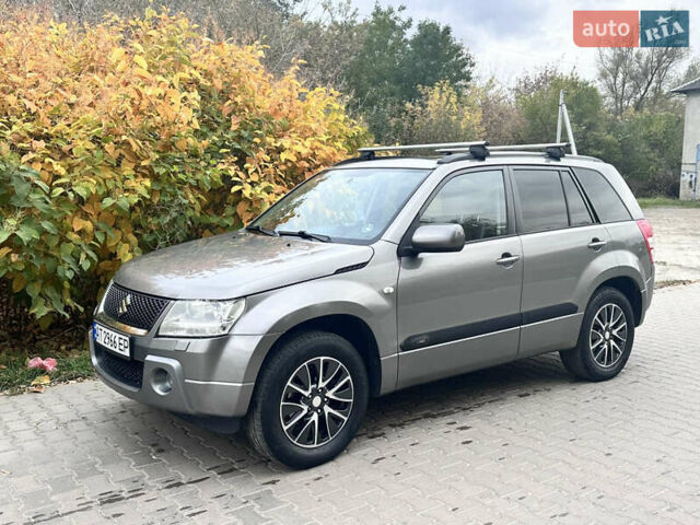 Сірий Сузукі Гранд Вітара, об'ємом двигуна 2 л та пробігом 279 тис. км за 8500 $, фото 16 на Automoto.ua