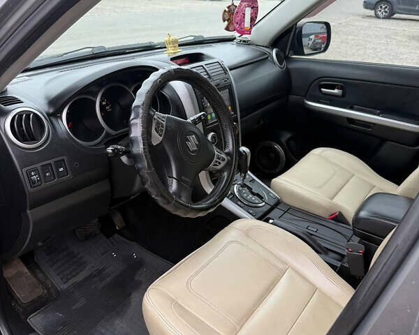 Серый Сузуки Гранд Витара, объемом двигателя 2 л и пробегом 241 тыс. км за 6200 $, фото 21 на Automoto.ua