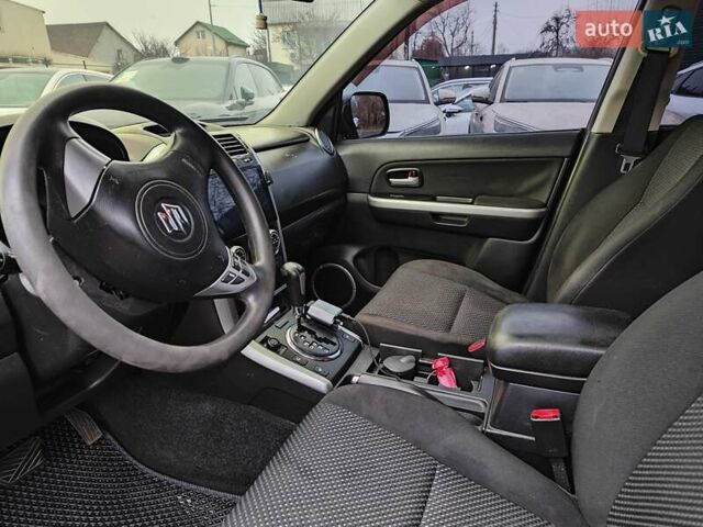 Серый Сузуки Гранд Витара, объемом двигателя 2 л и пробегом 245 тыс. км за 6500 $, фото 27 на Automoto.ua