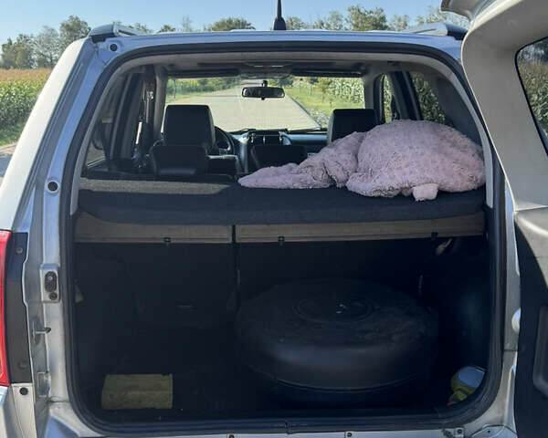 Сірий Сузукі Гранд Вітара, об'ємом двигуна 2 л та пробігом 250 тис. км за 7700 $, фото 6 на Automoto.ua