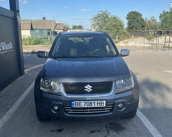 Сірий Сузукі Гранд Вітара, об'ємом двигуна 2 л та пробігом 165 тис. км за 7200 $, фото 3 на Automoto.ua