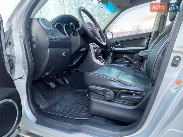 Серый Сузуки Гранд Витара, объемом двигателя 2 л и пробегом 230 тыс. км за 6550 $, фото 15 на Automoto.ua