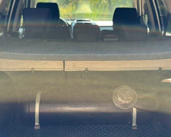 Сірий Сузукі Гранд Вітара, об'ємом двигуна 2 л та пробігом 196 тис. км за 9000 $, фото 17 на Automoto.ua