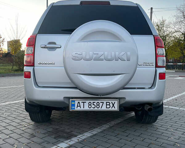 Серый Сузуки Гранд Витара, объемом двигателя 2 л и пробегом 230 тыс. км за 6550 $, фото 7 на Automoto.ua