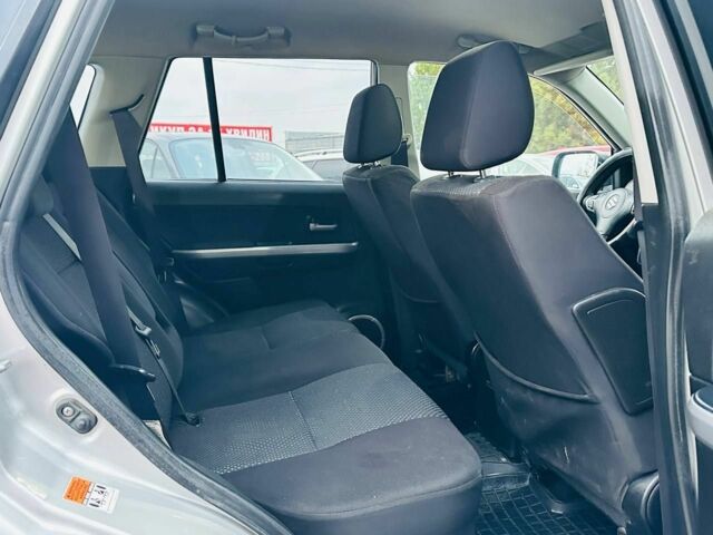 Сірий Сузукі Гранд Вітара, об'ємом двигуна 2 л та пробігом 250 тис. км за 5700 $, фото 11 на Automoto.ua