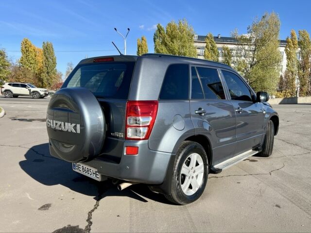 Серый Сузуки Гранд Витара, объемом двигателя 2 л и пробегом 186 тыс. км за 6999 $, фото 1 на Automoto.ua