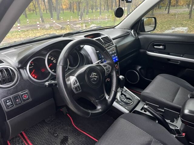 Серый Сузуки Гранд Витара, объемом двигателя 2 л и пробегом 186 тыс. км за 6999 $, фото 9 на Automoto.ua