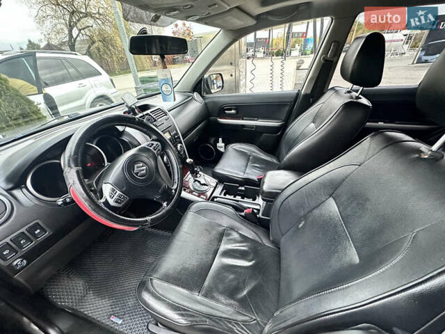 Сірий Сузукі Гранд Вітара, об'ємом двигуна 2 л та пробігом 279 тис. км за 8500 $, фото 13 на Automoto.ua