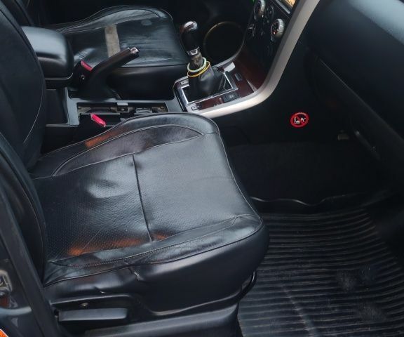 Серый Сузуки Гранд Витара, объемом двигателя 2 л и пробегом 216 тыс. км за 6500 $, фото 5 на Automoto.ua