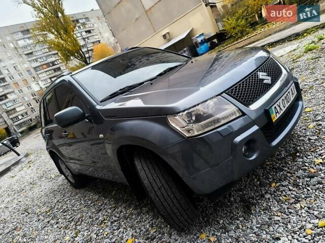 Сірий Сузукі Гранд Вітара, об'ємом двигуна 2 л та пробігом 205 тис. км за 7300 $, фото 7 на Automoto.ua