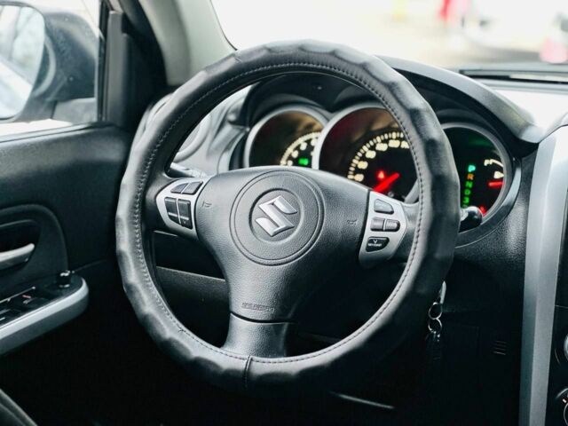 Сірий Сузукі Гранд Вітара, об'ємом двигуна 2 л та пробігом 250 тис. км за 5700 $, фото 17 на Automoto.ua