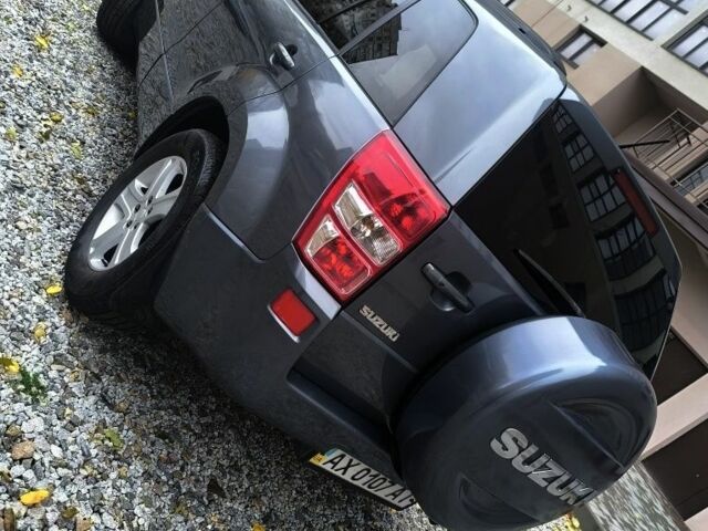 Сірий Сузукі Гранд Вітара, об'ємом двигуна 2 л та пробігом 205 тис. км за 7300 $, фото 2 на Automoto.ua