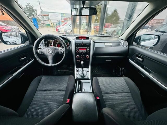 Сірий Сузукі Гранд Вітара, об'ємом двигуна 2 л та пробігом 250 тис. км за 5700 $, фото 18 на Automoto.ua