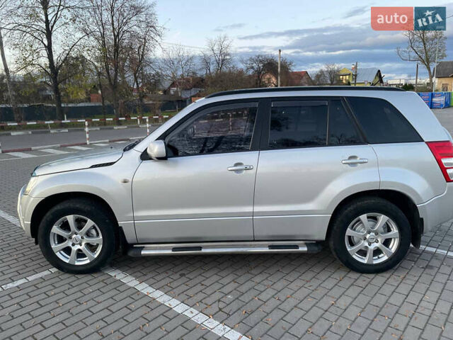 Серый Сузуки Гранд Витара, объемом двигателя 2 л и пробегом 230 тыс. км за 6550 $, фото 10 на Automoto.ua