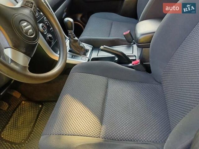 Серый Сузуки Гранд Витара, объемом двигателя 1.87 л и пробегом 244 тыс. км за 8300 $, фото 19 на Automoto.ua