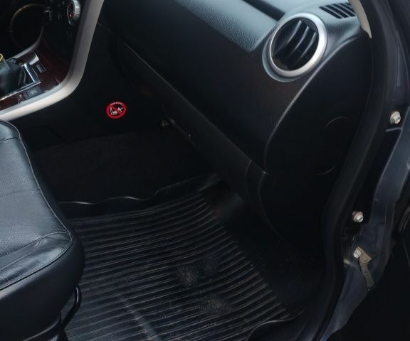 Серый Сузуки Гранд Витара, объемом двигателя 2 л и пробегом 216 тыс. км за 6500 $, фото 6 на Automoto.ua