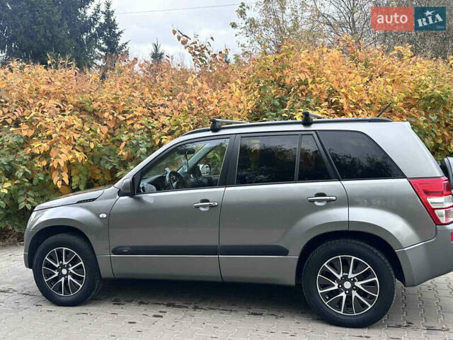 Сірий Сузукі Гранд Вітара, об'ємом двигуна 2 л та пробігом 279 тис. км за 8500 $, фото 15 на Automoto.ua
