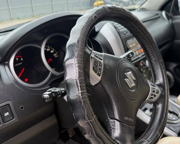 Серый Сузуки Гранд Витара, объемом двигателя 2 л и пробегом 241 тыс. км за 6200 $, фото 22 на Automoto.ua