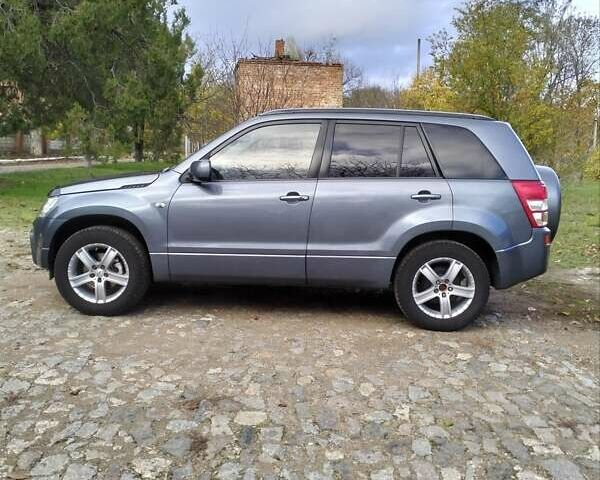 Сірий Сузукі Гранд Вітара, об'ємом двигуна 2 л та пробігом 240 тис. км за 7900 $, фото 4 на Automoto.ua